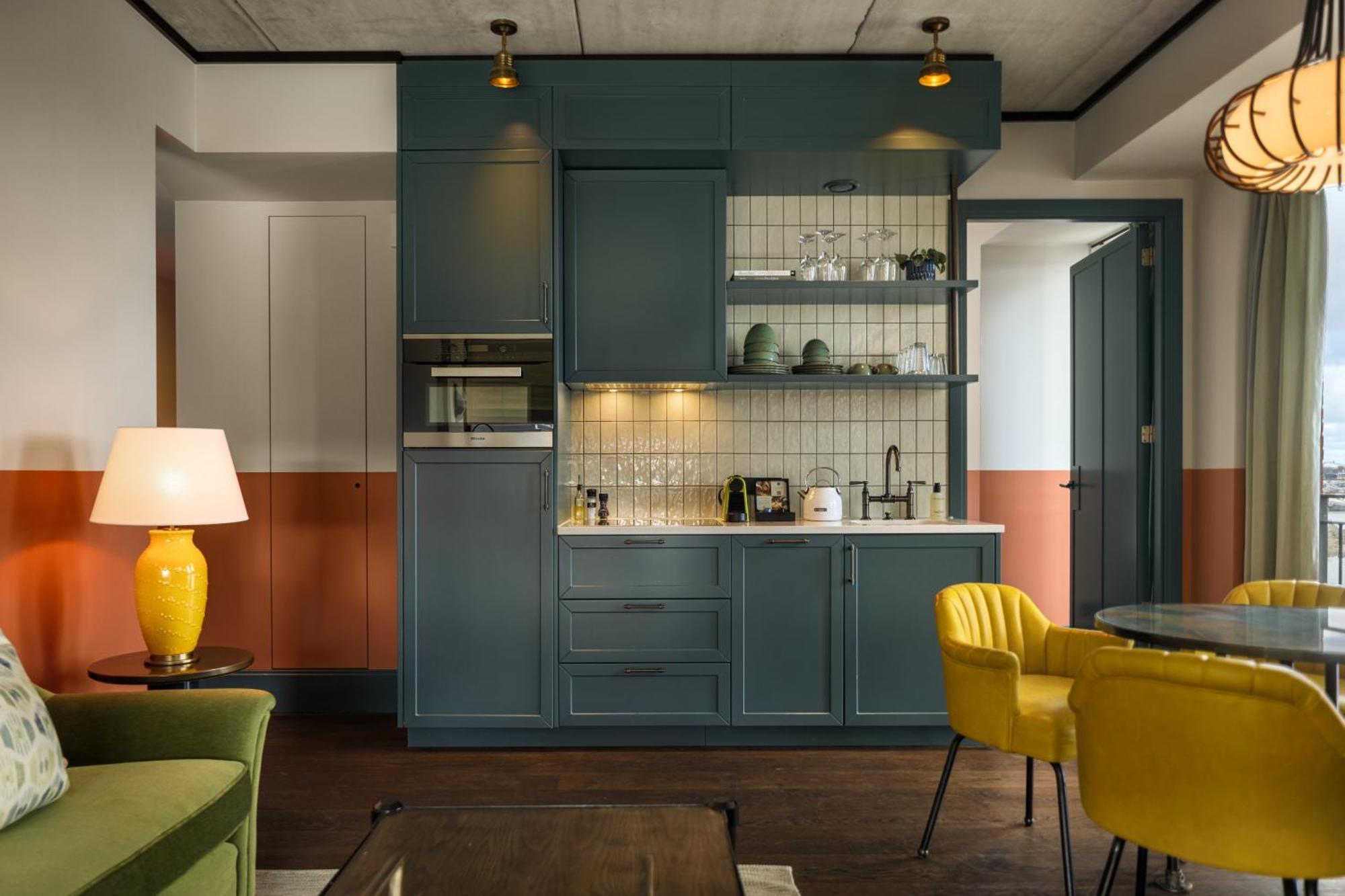 The July - Boat & Co Hotel 4*